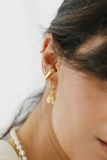 Afbeelding in Gallery-weergave laden, Stacking Dots Stud Earring WTER068YBGP0.5MC
