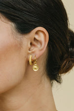 Afbeelding in Gallery-weergave laden, Vintage Shell Coin Earring WTHP088YBGP0.5MC
