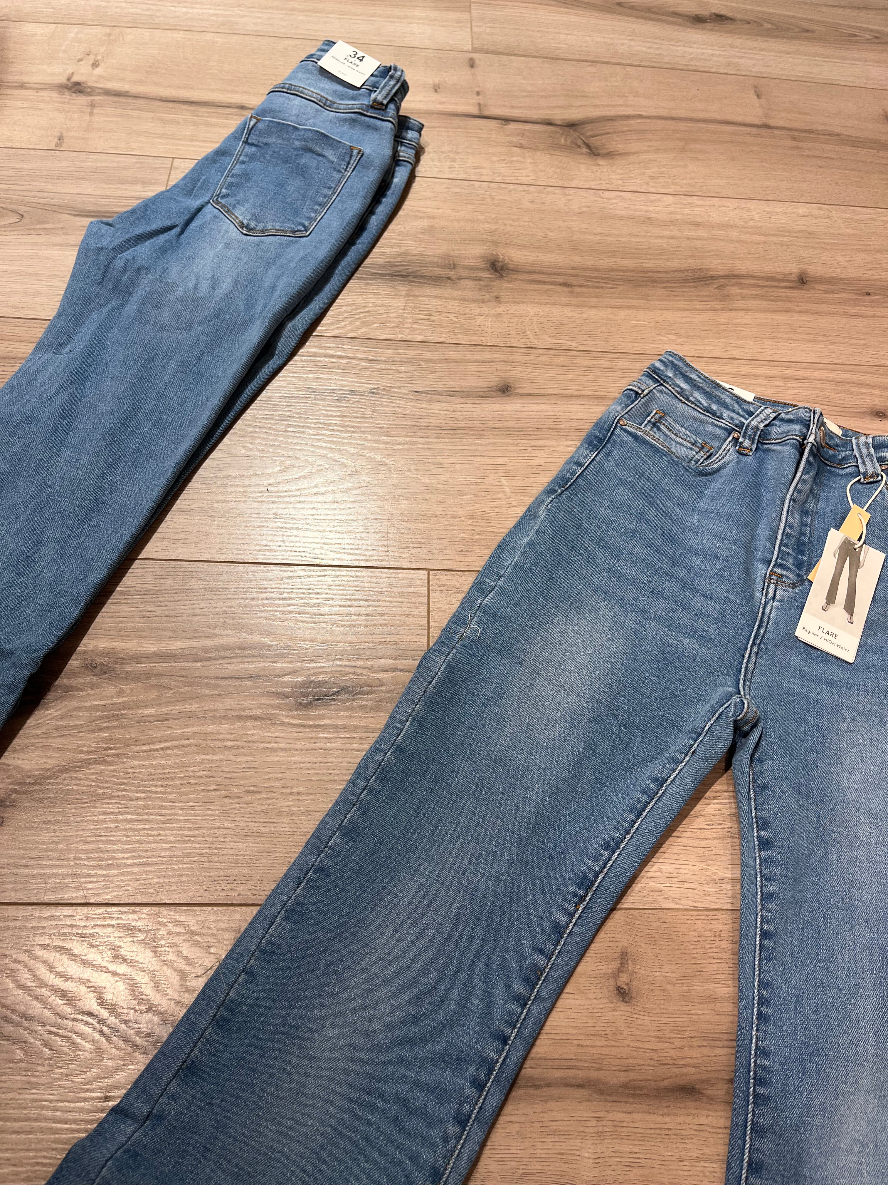 VS Miss Flared Jeans 7824