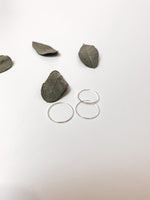 Afbeelding in Gallery-weergave laden, Super Tiny Thin Ring YVKE_20716 Zilver
